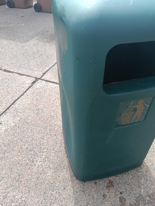 Reduced to Clear - Green External Litter Bin - Damaged